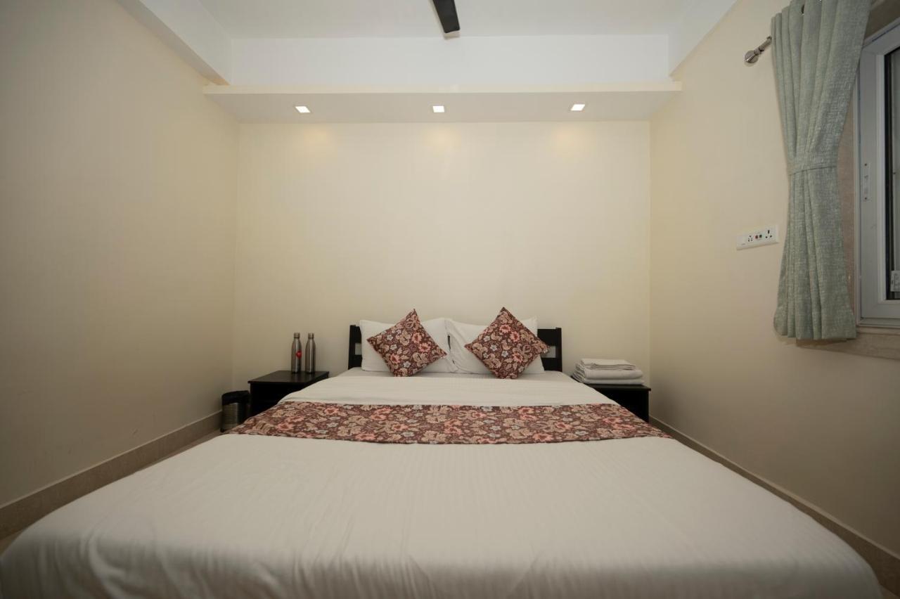 Lakeside Suites Kolkata Exterior photo
