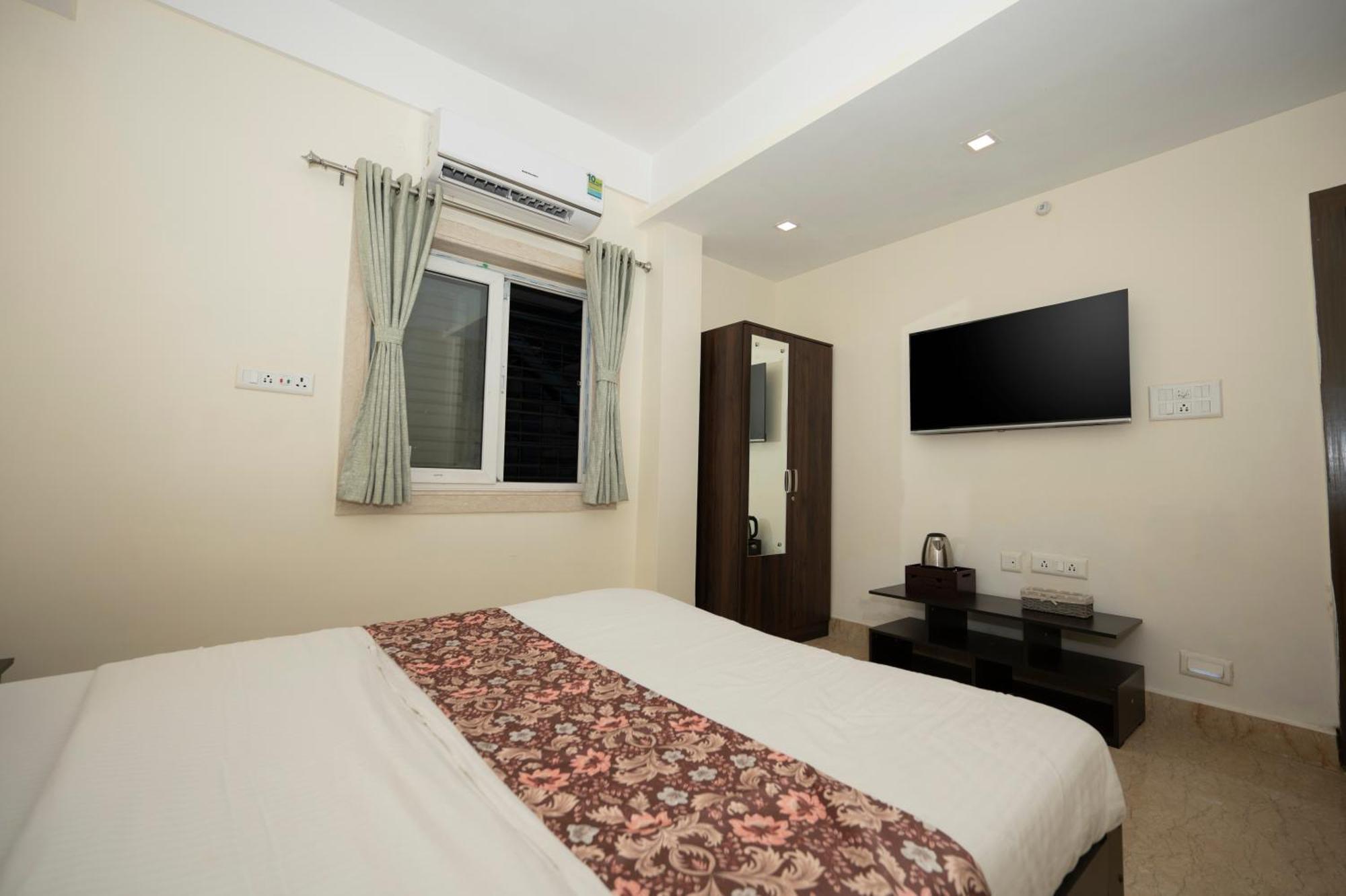 Lakeside Suites Kolkata Exterior photo
